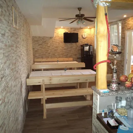 Apartment 4 *