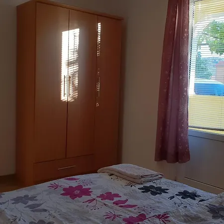 Apartment 4